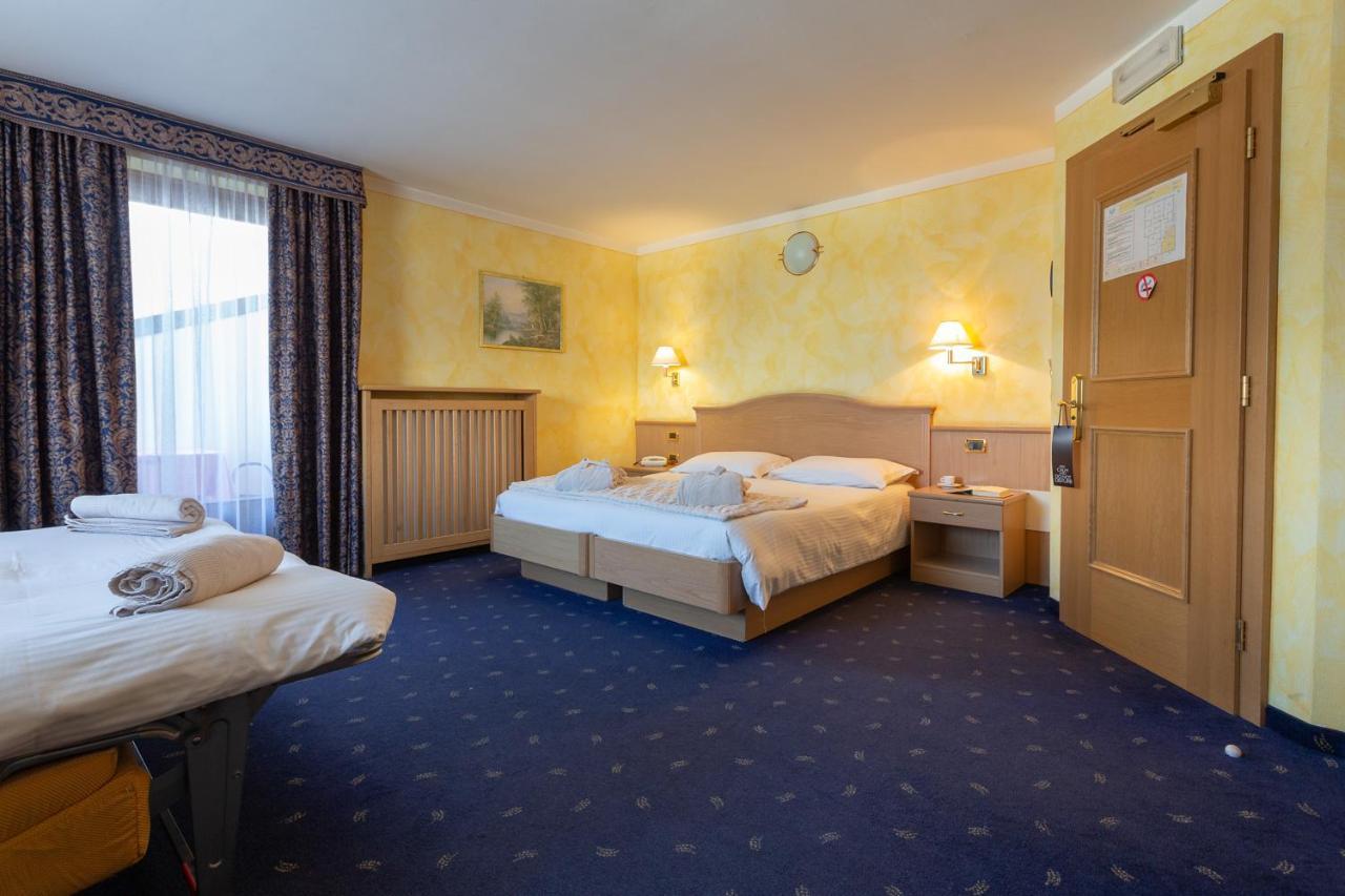 Hotel Mont Nevada - & 4*