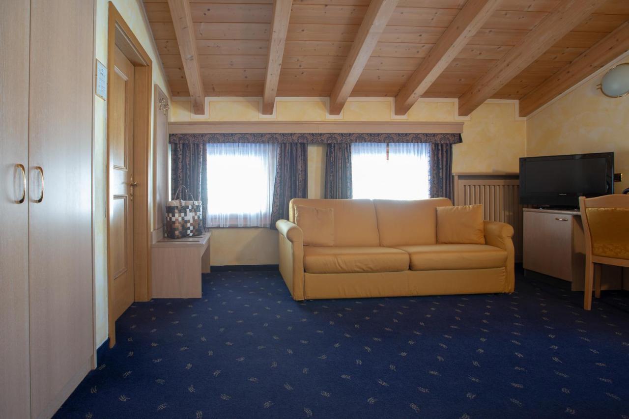 Hotel Mont Nevada - & 4*