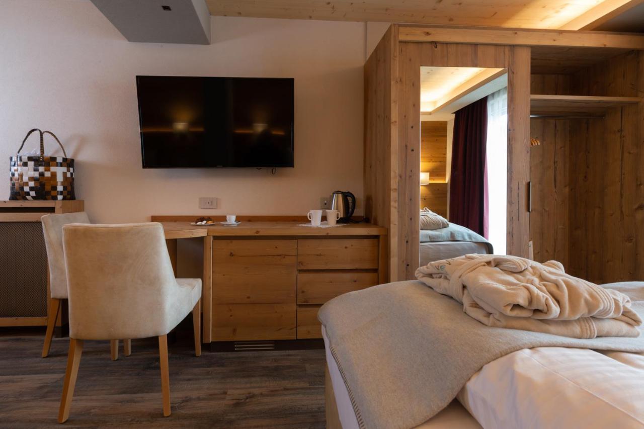 Mont Nevada - & Hotel 4*